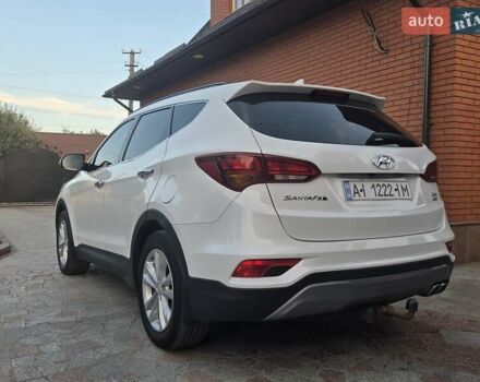 Белый Хендай Санта Фе, объемом двигателя 2.2 л и пробегом 367 тыс. км за 17500 $, фото 2 на Automoto.ua
