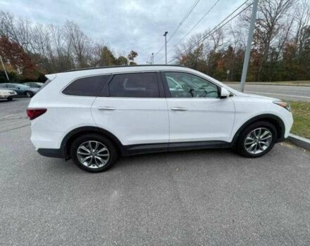 Белый Хендай Санта Фе, объемом двигателя 3.3 л и пробегом 70 тыс. км за 3800 $, фото 5 на Automoto.ua