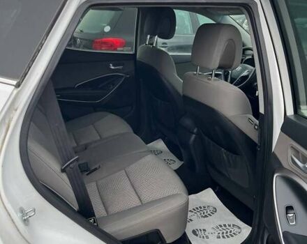 Белый Хендай Санта Фе, объемом двигателя 2.4 л и пробегом 236 тыс. км за 12999 $, фото 10 на Automoto.ua