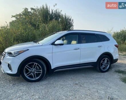 Белый Хендай Санта Фе, объемом двигателя 3.34 л и пробегом 92 тыс. км за 22500 $, фото 3 на Automoto.ua