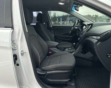 Белый Хендай Санта Фе, объемом двигателя 2.2 л и пробегом 281 тыс. км за 15900 $, фото 23 на Automoto.ua