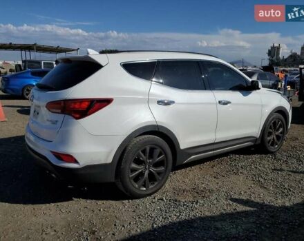 Белый Хендай Санта Фе, объемом двигателя 2 л и пробегом 127 тыс. км за 2000 $, фото 3 на Automoto.ua