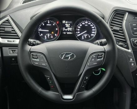 Белый Хендай Санта Фе, объемом двигателя 2.2 л и пробегом 281 тыс. км за 15900 $, фото 3 на Automoto.ua