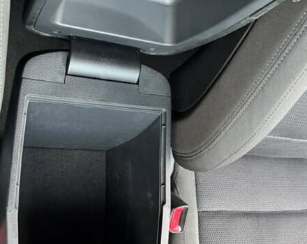 Білий Хендай Санта Фе, об'ємом двигуна 2.2 л та пробігом 141 тис. км за 22500 $, фото 85 на Automoto.ua