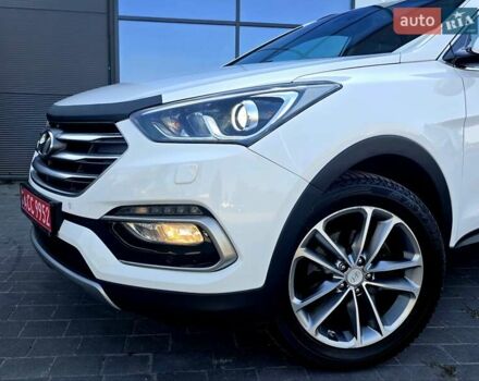 Белый Хендай Санта Фе, объемом двигателя 2.2 л и пробегом 146 тыс. км за 22950 $, фото 19 на Automoto.ua