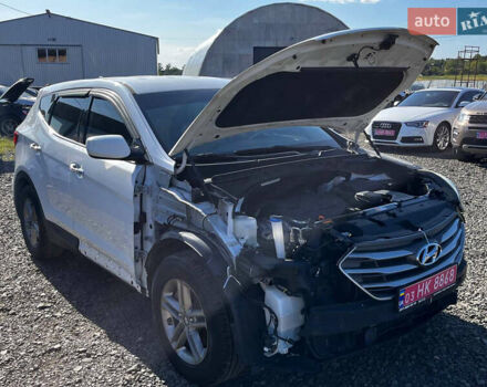 Білий Хендай Санта Фе, об'ємом двигуна 2.4 л та пробігом 180 тис. км за 11500 $, фото 9 на Automoto.ua