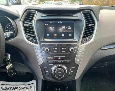 Белый Хендай Санта Фе, объемом двигателя 3.3 л и пробегом 70 тыс. км за 3800 $, фото 12 на Automoto.ua