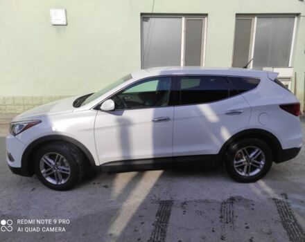 Белый Хендай Санта Фе, объемом двигателя 2.4 л и пробегом 145 тыс. км за 13100 $, фото 3 на Automoto.ua