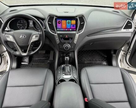 Белый Хендай Санта Фе, объемом двигателя 2.2 л и пробегом 141 тыс. км за 22900 $, фото 31 на Automoto.ua