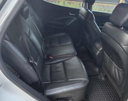 Белый Хендай Санта Фе, объемом двигателя 2.2 л и пробегом 367 тыс. км за 17500 $, фото 12 на Automoto.ua