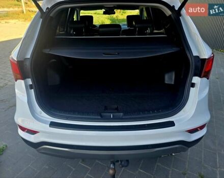 Белый Хендай Санта Фе, объемом двигателя 2.2 л и пробегом 146 тыс. км за 22950 $, фото 64 на Automoto.ua