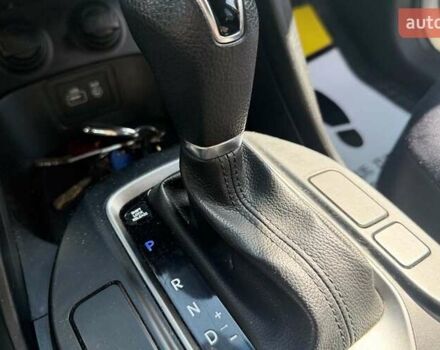 Белый Хендай Санта Фе, объемом двигателя 2.36 л и пробегом 65 тыс. км за 17500 $, фото 18 на Automoto.ua