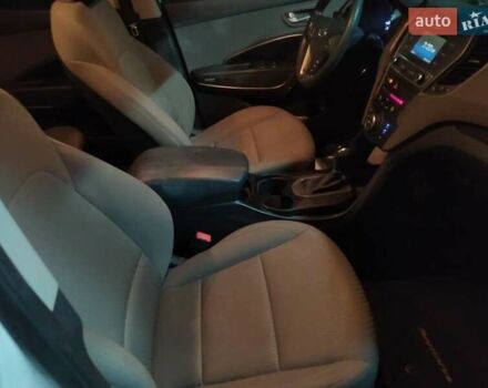 Белый Хендай Санта Фе, объемом двигателя 2.4 л и пробегом 172 тыс. км за 15000 $, фото 2 на Automoto.ua