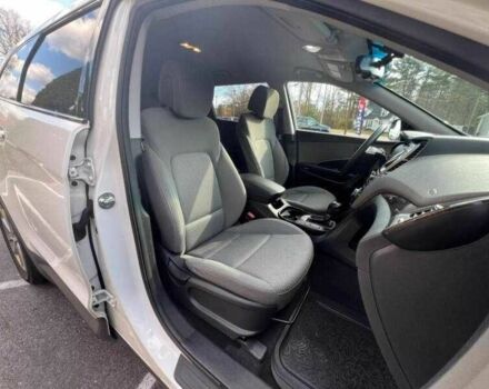 Белый Хендай Санта Фе, объемом двигателя 3.3 л и пробегом 70 тыс. км за 3800 $, фото 19 на Automoto.ua