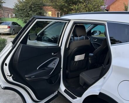 Белый Хендай Санта Фе, объемом двигателя 2.4 л и пробегом 920 тыс. км за 15500 $, фото 3 на Automoto.ua