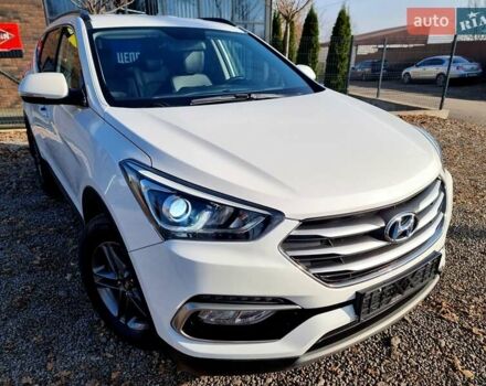 Белый Хендай Санта Фе, объемом двигателя 2.2 л и пробегом 146 тыс. км за 21200 $, фото 2 на Automoto.ua