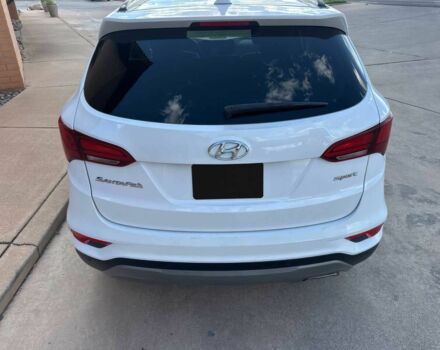 Белый Хендай Санта Фе, объемом двигателя 2.4 л и пробегом 63 тыс. км за 8000 $, фото 3 на Automoto.ua