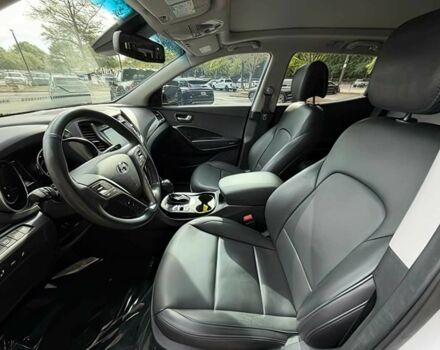 Білий Хендай Санта Фе, об'ємом двигуна 2 л та пробігом 63 тис. км за 9900 $, фото 7 на Automoto.ua