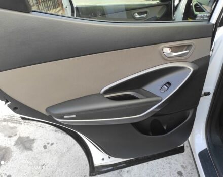 Белый Хендай Санта Фе, объемом двигателя 2.4 л и пробегом 145 тыс. км за 13100 $, фото 7 на Automoto.ua