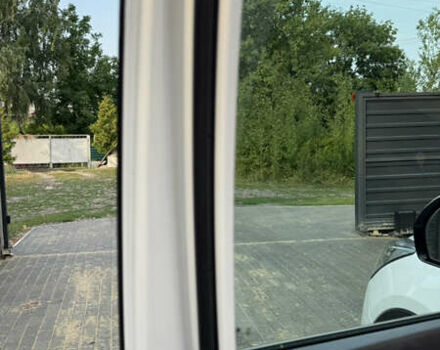 Білий Хендай Санта Фе, об'ємом двигуна 2.2 л та пробігом 141 тис. км за 22500 $, фото 68 на Automoto.ua