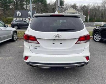 Белый Хендай Санта Фе, объемом двигателя 3.3 л и пробегом 70 тыс. км за 3800 $, фото 3 на Automoto.ua