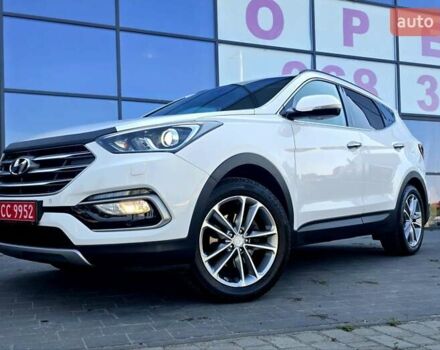 Белый Хендай Санта Фе, объемом двигателя 2.2 л и пробегом 146 тыс. км за 22950 $, фото 4 на Automoto.ua