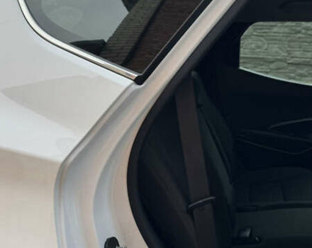 Білий Хендай Санта Фе, об'ємом двигуна 2.2 л та пробігом 141 тис. км за 22500 $, фото 112 на Automoto.ua