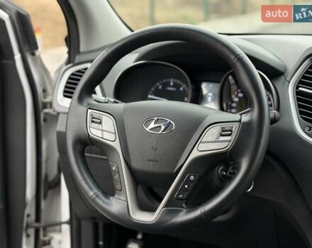 Белый Хендай Санта Фе, объемом двигателя 2.2 л и пробегом 141 тыс. км за 22900 $, фото 48 на Automoto.ua