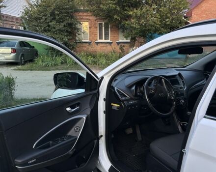 Белый Хендай Санта Фе, объемом двигателя 2.4 л и пробегом 920 тыс. км за 15500 $, фото 5 на Automoto.ua