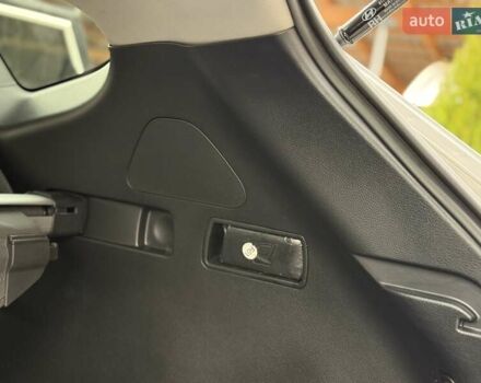 Белый Хендай Санта Фе, объемом двигателя 2.2 л и пробегом 141 тыс. км за 22900 $, фото 62 на Automoto.ua