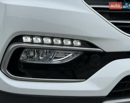 Белый Хендай Санта Фе, объемом двигателя 2.2 л и пробегом 141 тыс. км за 22900 $, фото 24 на Automoto.ua