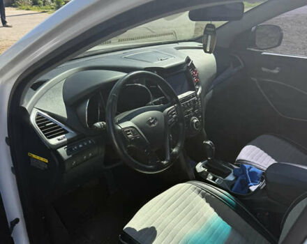 Белый Хендай Санта Фе, объемом двигателя 2 л и пробегом 186 тыс. км за 21200 $, фото 4 на Automoto.ua