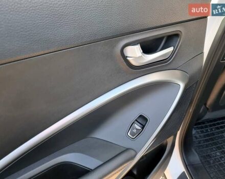 Белый Хендай Санта Фе, объемом двигателя 2.2 л и пробегом 146 тыс. км за 21200 $, фото 49 на Automoto.ua