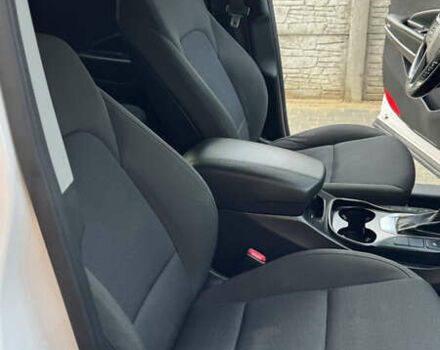 Білий Хендай Санта Фе, об'ємом двигуна 2.2 л та пробігом 141 тис. км за 22500 $, фото 96 на Automoto.ua