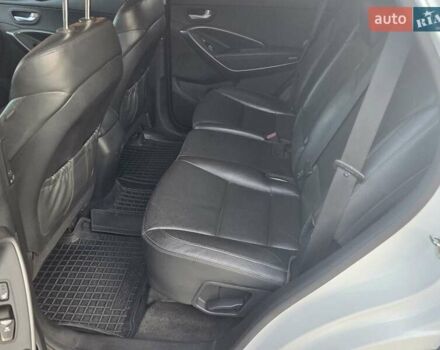 Белый Хендай Санта Фе, объемом двигателя 2.2 л и пробегом 367 тыс. км за 17500 $, фото 8 на Automoto.ua