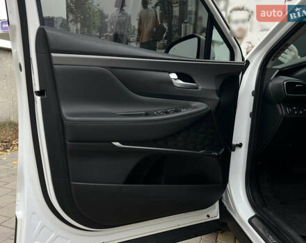 Білий Хендай Санта Фе, об'ємом двигуна 2 л та пробігом 94 тис. км за 22900 $, фото 34 на Automoto.ua