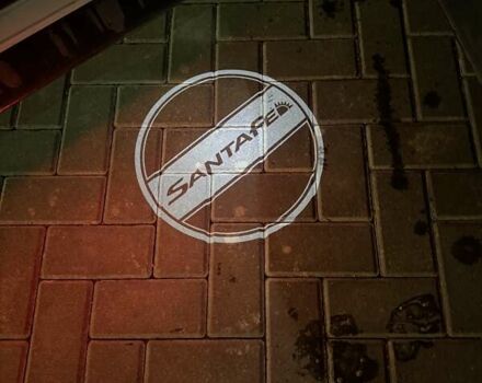 Белый Хендай Санта Фе, объемом двигателя 2 л и пробегом 145 тыс. км за 29000 $, фото 7 на Automoto.ua