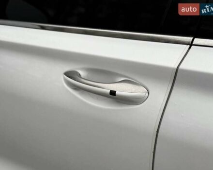 Белый Хендай Санта Фе, объемом двигателя 2.2 л и пробегом 80 тыс. км за 29500 $, фото 16 на Automoto.ua