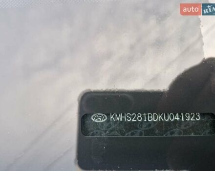 Хендай Санта Фе 2018 в Смеле на Automoto.ua Белый Хендай Санта Фе, объемом двигателя 2 л и пробегом 55 тыс. км за 27000 $, фото 23 на Automoto.ua