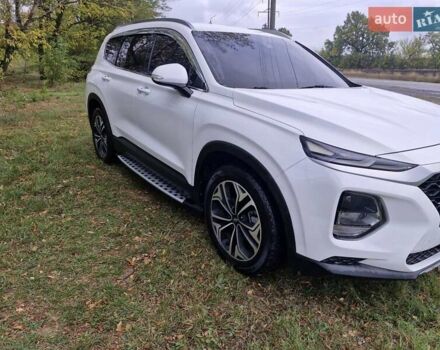 Хендай Санта Фе 2018 в Смеле на Automoto.ua Белый Хендай Санта Фе, объемом двигателя 2 л и пробегом 55 тыс. км за 27000 $, фото 2 на Automoto.ua