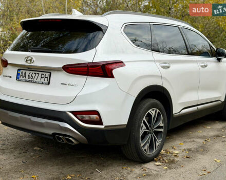 Хендай Санта Фе 2018 в Киеве на Automoto.ua Белый Хендай Санта Фе, объемом двигателя 2.2 л и пробегом 99 тыс. км за 29000 $, фото 4 на Automoto.ua