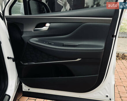 Білий Хендай Санта Фе, об'ємом двигуна 2 л та пробігом 94 тис. км за 22900 $, фото 45 на Automoto.ua