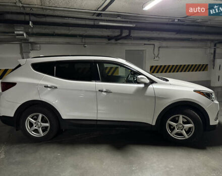 Білий Хендай Санта Фе, об'ємом двигуна 2.36 л та пробігом 92 тис. км за 18500 $, фото 4 на Automoto.ua