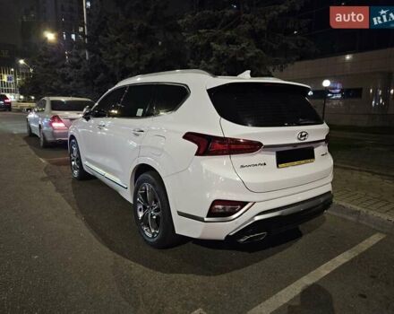 Белый Хендай Санта Фе, объемом двигателя 2.2 л и пробегом 80 тыс. км за 34700 $, фото 2 на Automoto.ua