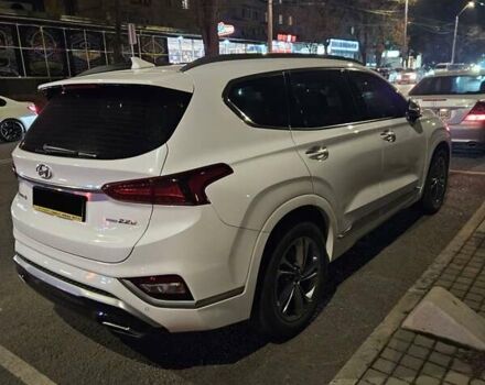 Белый Хендай Санта Фе, объемом двигателя 2.2 л и пробегом 80 тыс. км за 34700 $, фото 3 на Automoto.ua