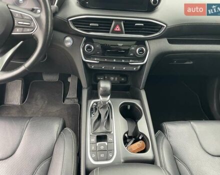 Білий Хендай Санта Фе, об'ємом двигуна 2.2 л та пробігом 195 тис. км за 27500 $, фото 25 на Automoto.ua