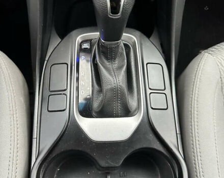 Білий Хендай Санта Фе, об'ємом двигуна 2.36 л та пробігом 98 тис. км за 14800 $, фото 26 на Automoto.ua