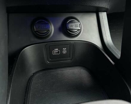 Белый Хендай Санта Фе, объемом двигателя 2.4 л и пробегом 126 тыс. км за 16300 $, фото 14 на Automoto.ua