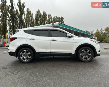 Білий Хендай Санта Фе, об'ємом двигуна 2.36 л та пробігом 98 тис. км за 14800 $, фото 3 на Automoto.ua