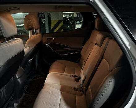 Білий Хендай Санта Фе, об'ємом двигуна 2.36 л та пробігом 92 тис. км за 18500 $, фото 8 на Automoto.ua